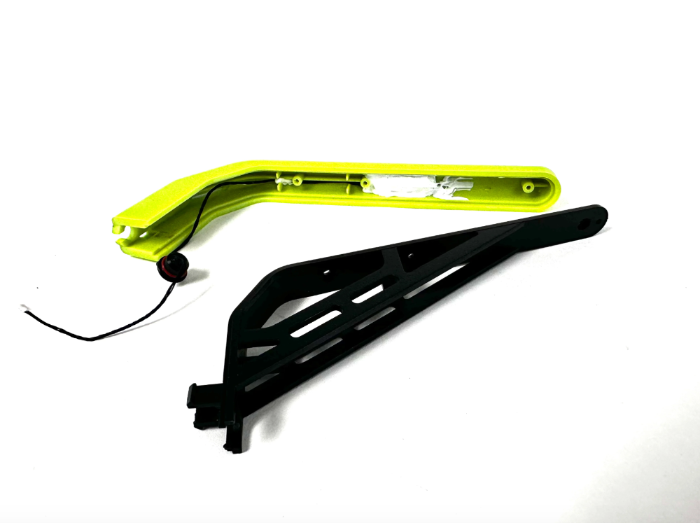 xpece landing gear with compass